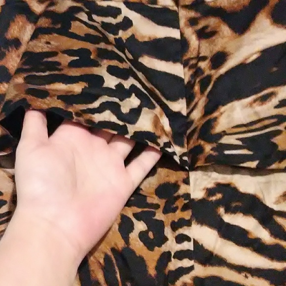 SALENWOT INC International Concepts Mini Skirt. 14 - Picture 5 of 8